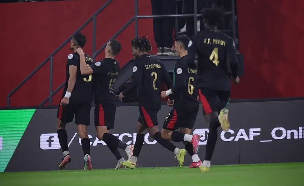 مدرب الجيش الملكي ألكسندر سانتوس: لا مفاوضات ولا عروض للرحيل